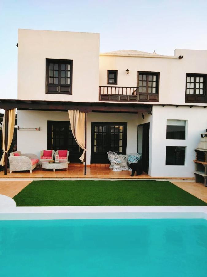 Lovely Villa Kiluka Heated Pool ปลายาบลังกา ภายนอก รูปภาพ